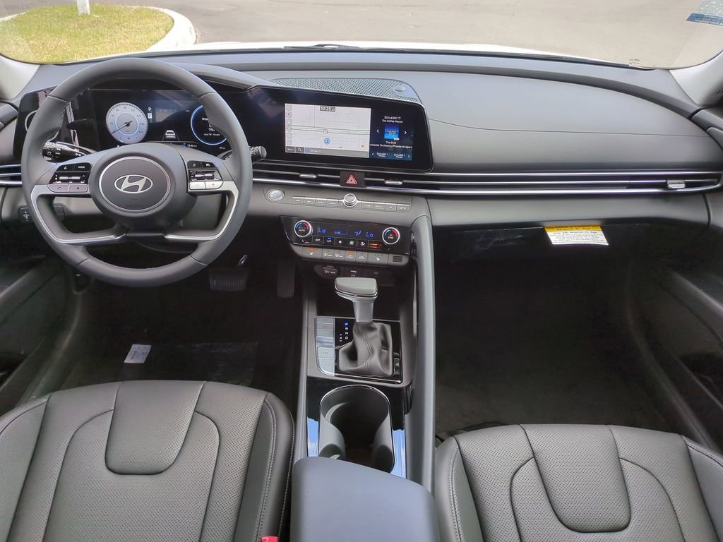 New 2026 Hyundai Elantra Limited FWD image 16