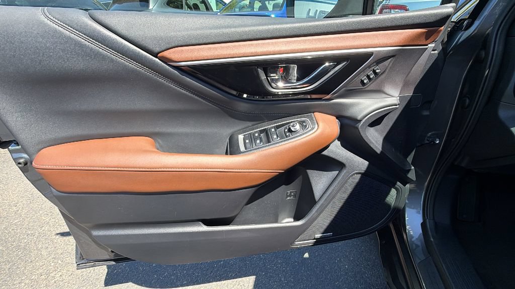 Used 2025 Subaru Outback Touring XT AWD/4WD image 19
