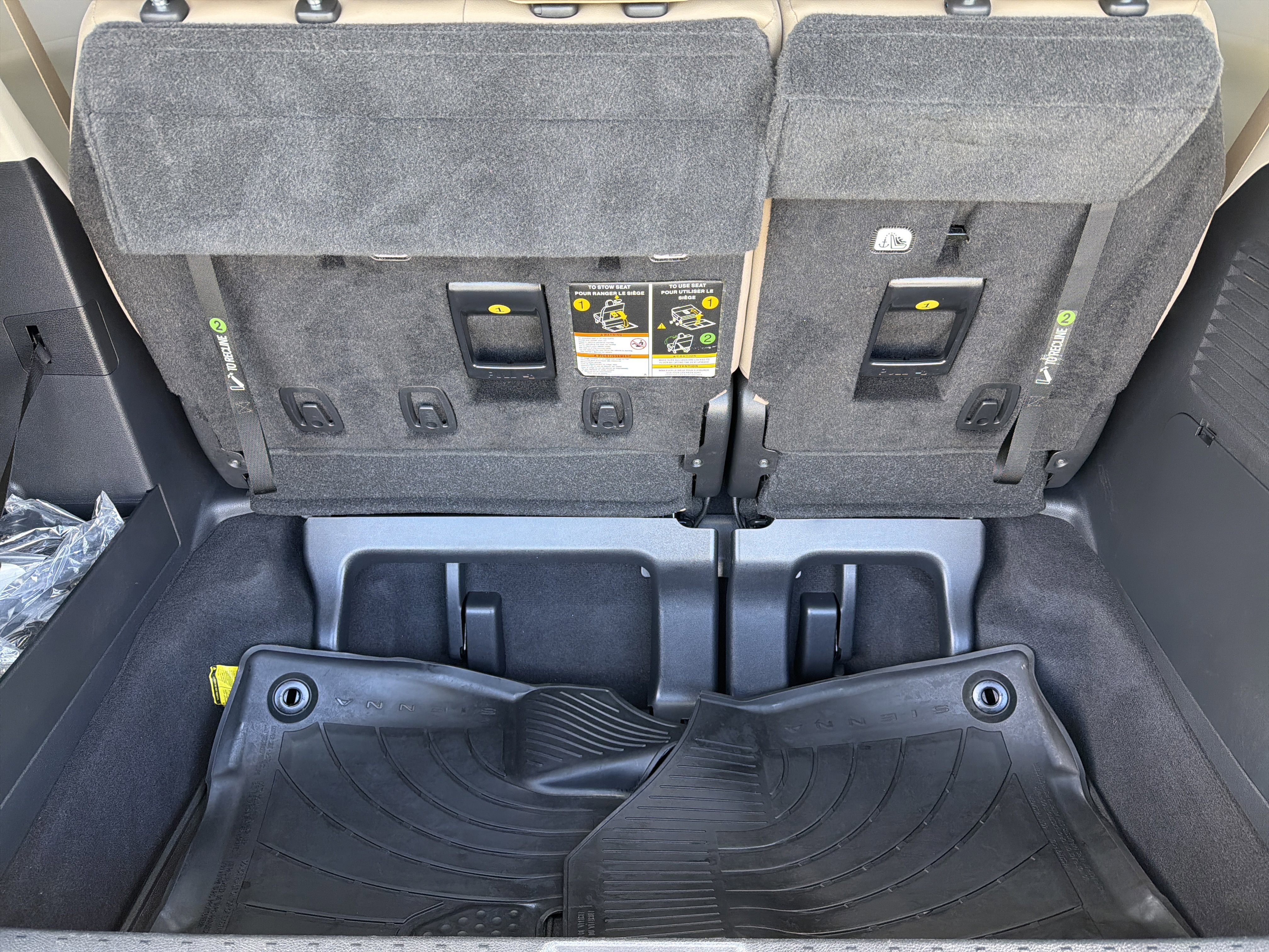 Used 2022 Toyota Sienna XLE image 16