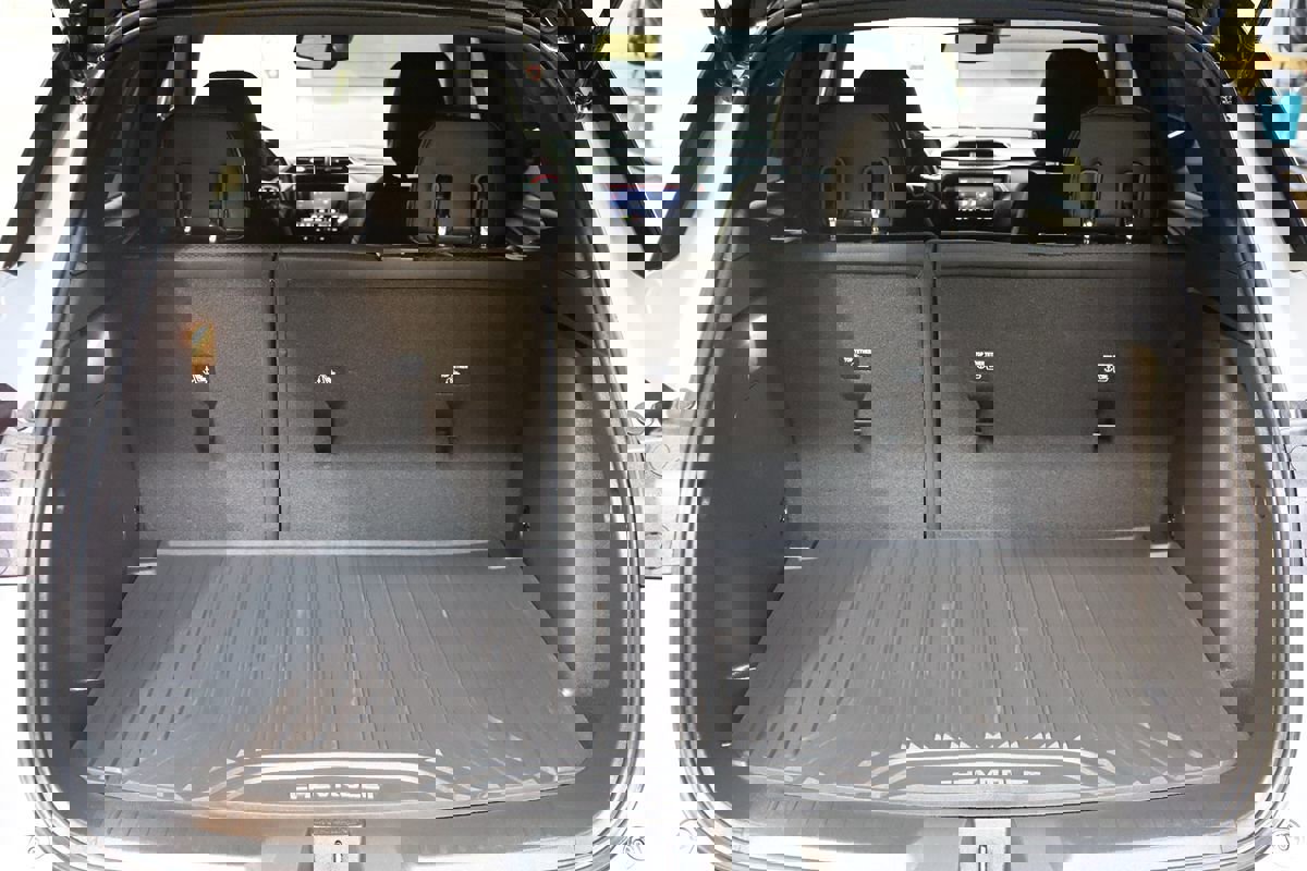 Used 2023 Chevrolet TrailBlazer RS w/ Technology Package image 54