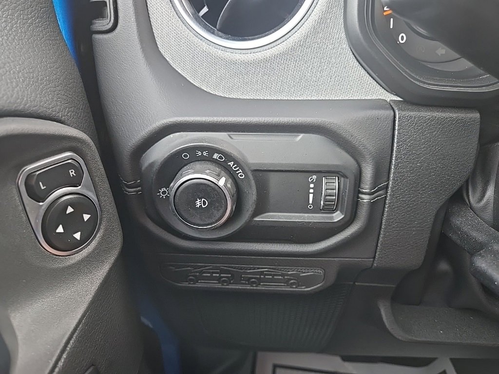 Used 2024 Jeep Wrangler Sahara w/ Technology Group image 47