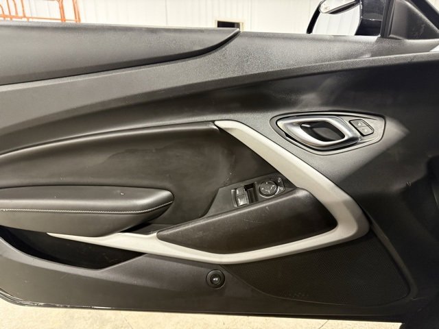 Used 2019 Chevrolet Camaro LT image 7