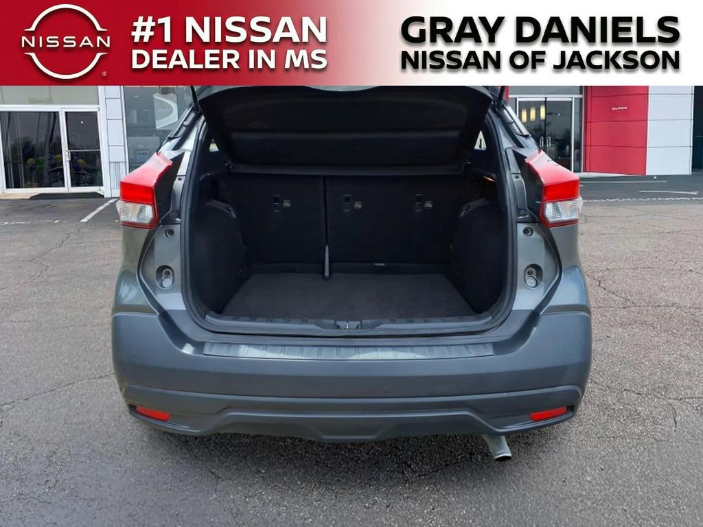 Used 2019 Nissan Kicks SV w/ Exterior Package image 8