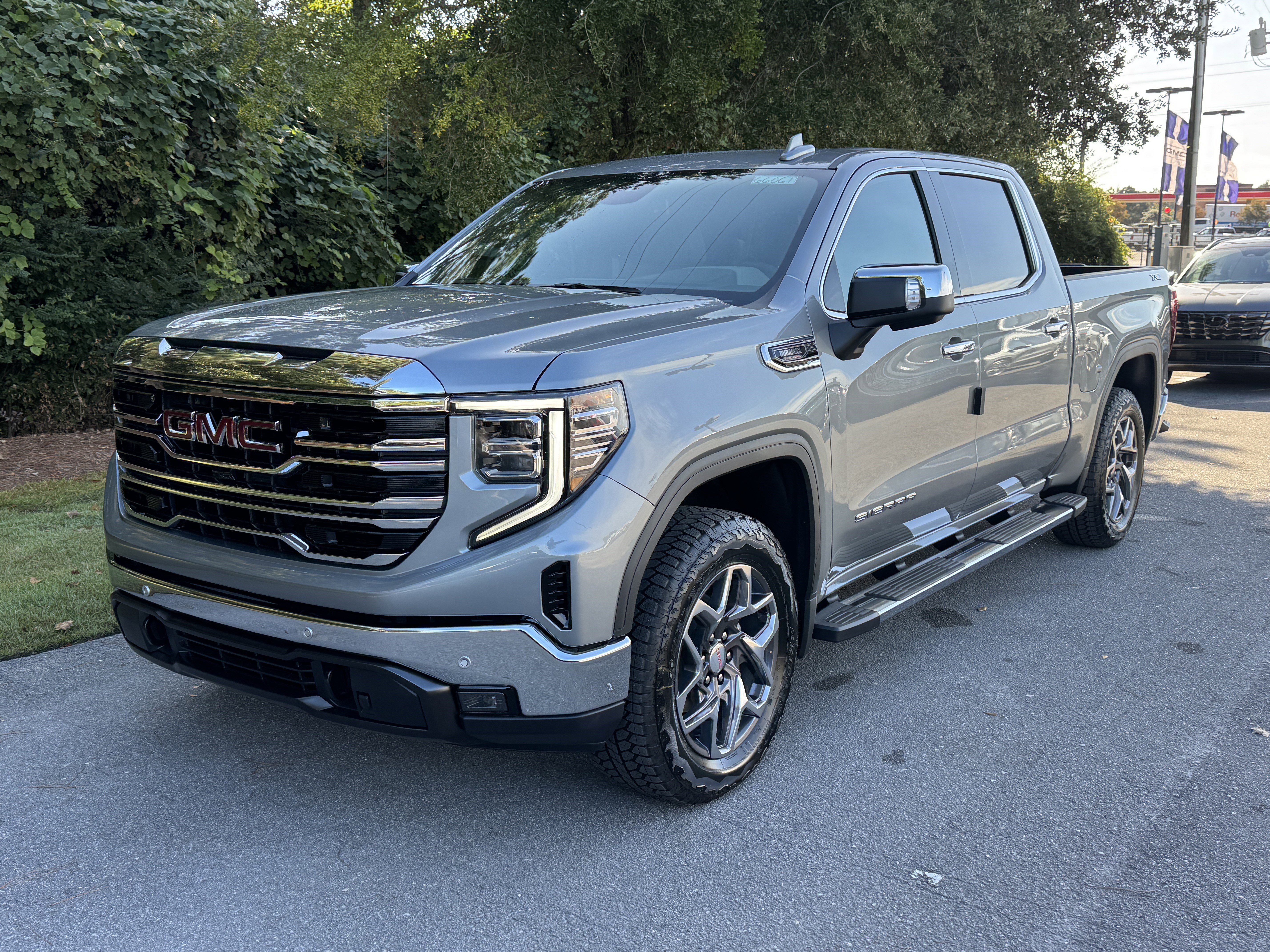 New 2026 GMC Sierra 1500 SLT w/ SLT Premium Plus Package image 15