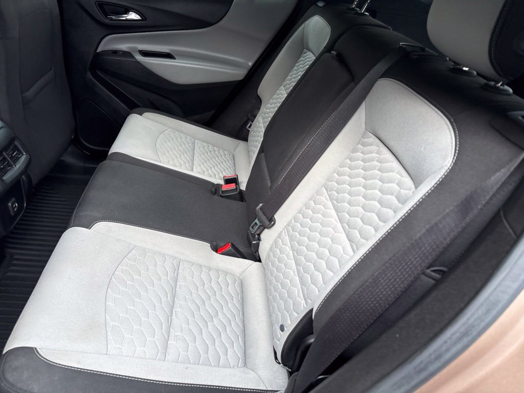 Used 2019 Chevrolet Equinox LS w/ LS Convenience Package AWD/4WD image 9