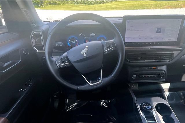 Used 2025 Ford Bronco Sport Outer Banks w/ Outer Banks Tech Package+ AWD/4WD image 5