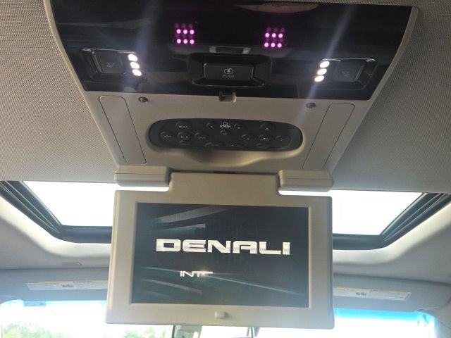 Used 2019 GMC Yukon Denali w/ Denali Ultimate Package AWD/4WD image 21