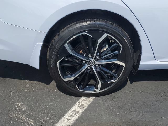 Certified 2025 Nissan Altima 2.5 SR AWD/4WD image 5