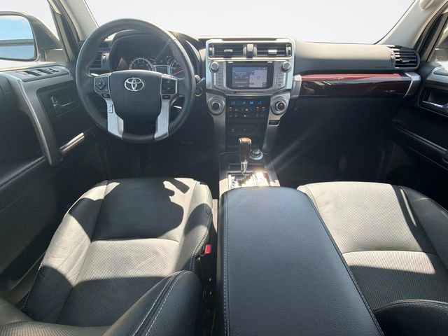 Used 2018 Toyota 4Runner Limited AWD/4WD image 17