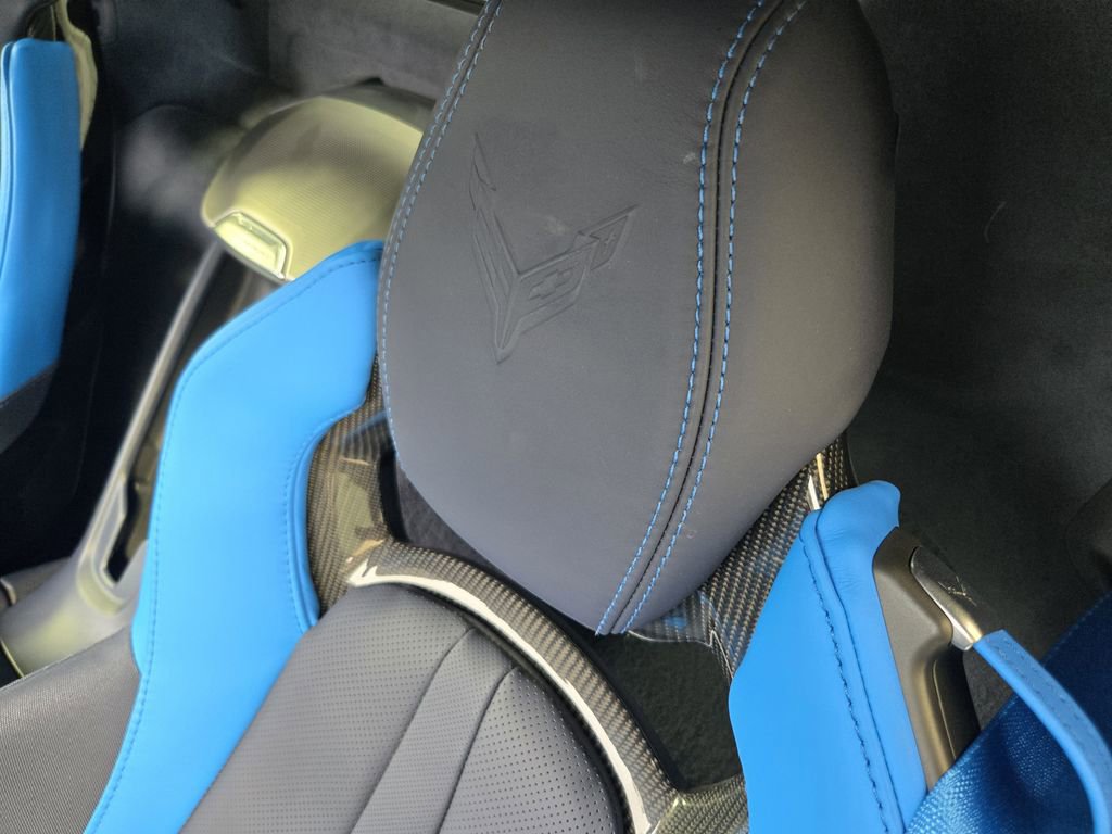 Used 2024 Chevrolet Corvette Stingray Premium Conv w/ Z51 Performance Package RWD image 27