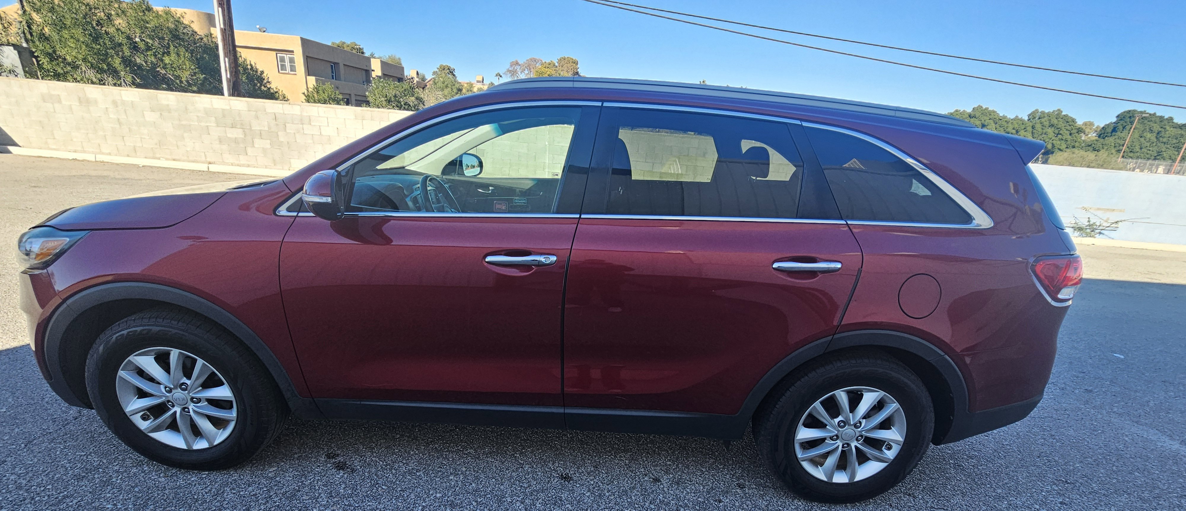 Used 2016 Kia Sorento LX w/ LX Convenience Package image 8