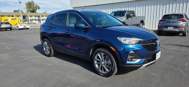 Used 2021 Buick Encore GX Select w/ Advanced Technology Package AWD/4WD image 2