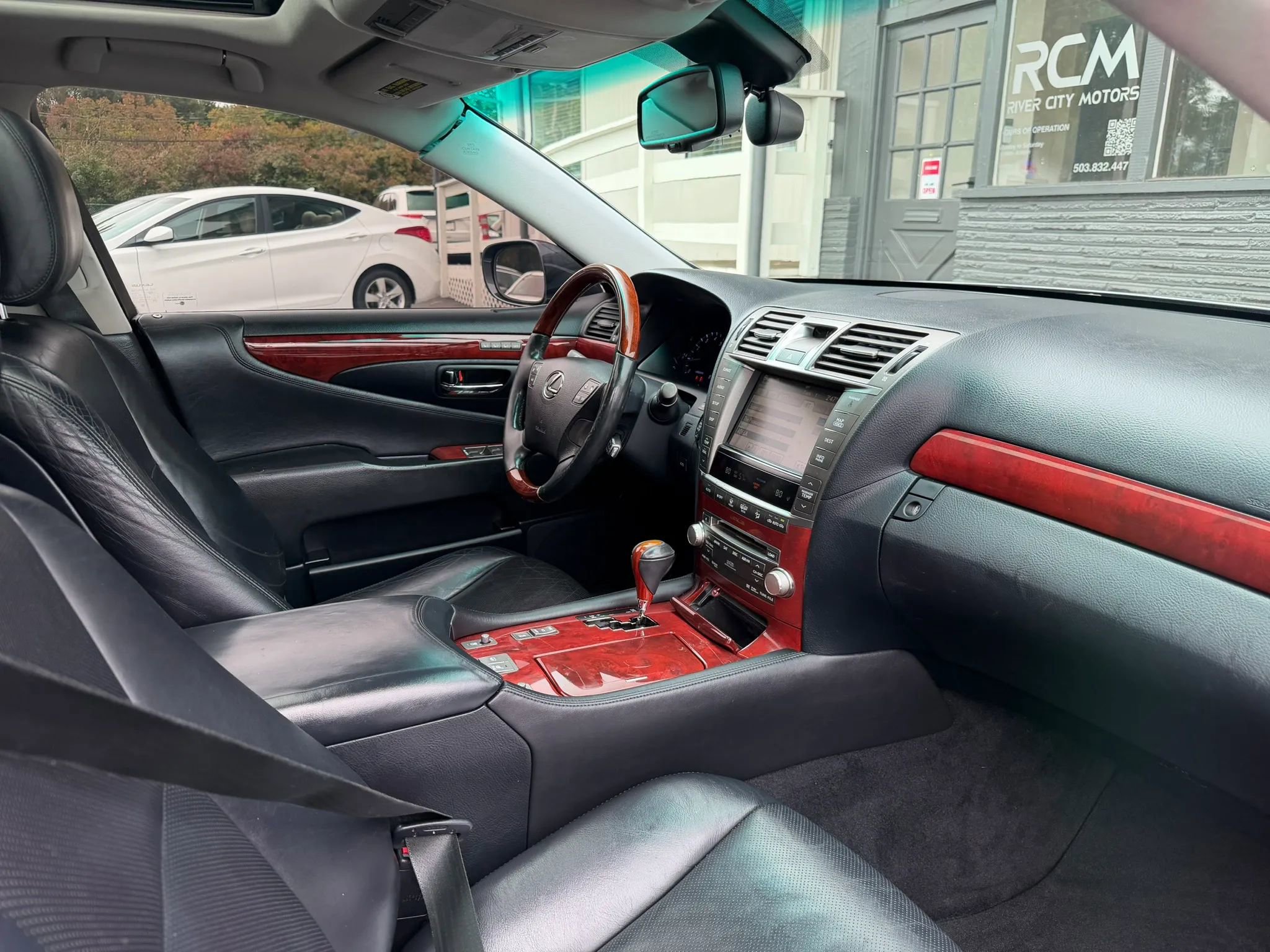 Used 2010 Lexus LS 460 L RWD image 26