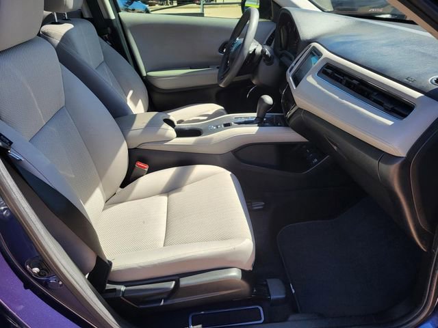 Used 2017 Honda HR-V EX image 8