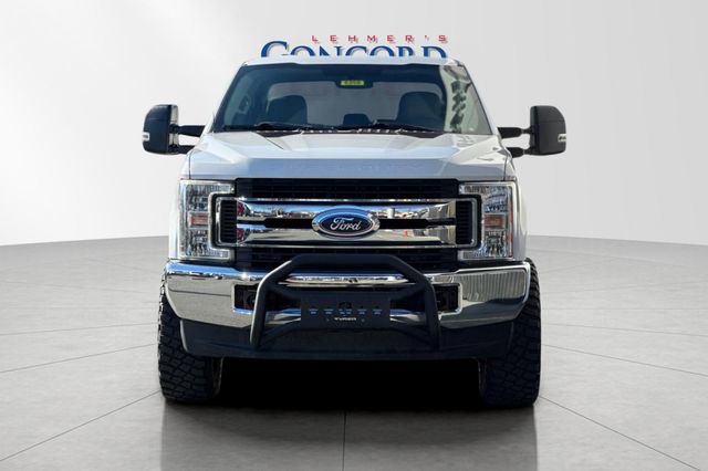 Used 2017 Ford F350 XLT image 9