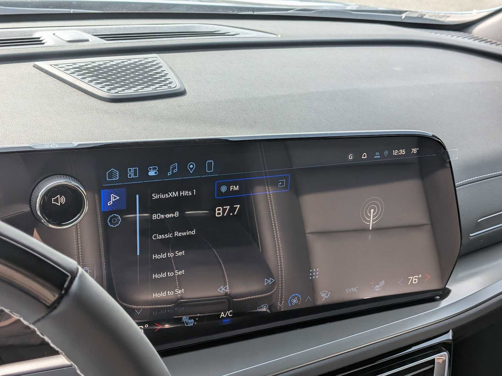 New 2026 Chevrolet Traverse LT w/ Enhanced Driving Package image 29