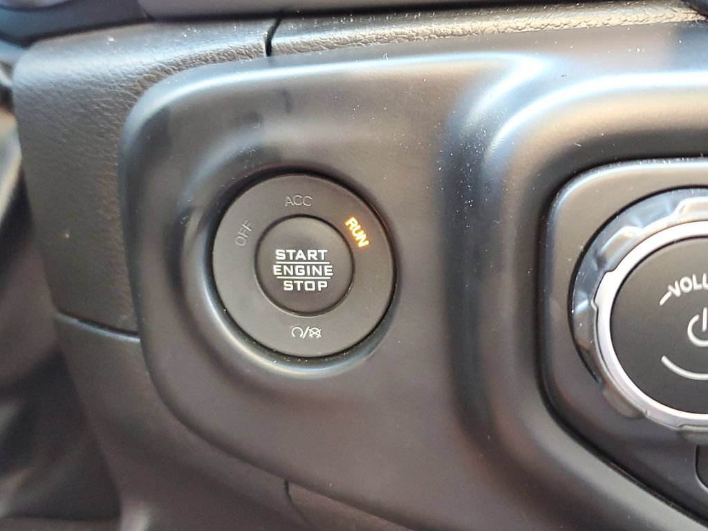 Used 2022 Jeep Gladiator Sport AWD/4WD image 28