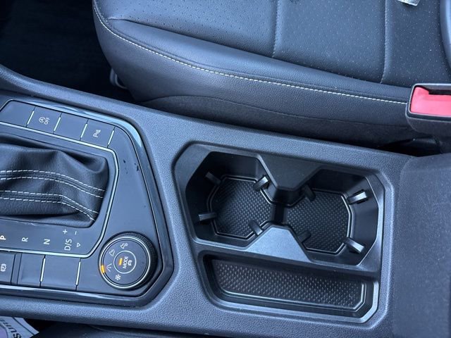 Used 2021 Volkswagen Tiguan SE R-Line w/ 3rd Row Seat Package image 20