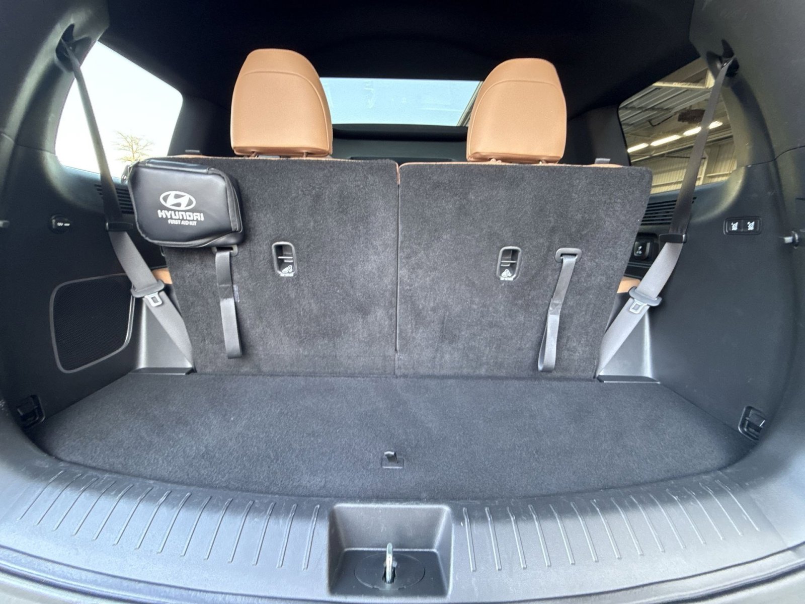 Used 2024 Hyundai Santa Fe Limited image 27