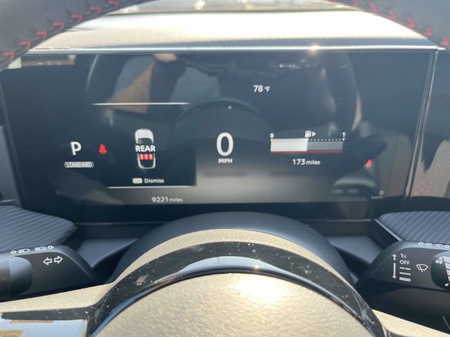 Used 2025 Nissan Kicks SR FWD image 26