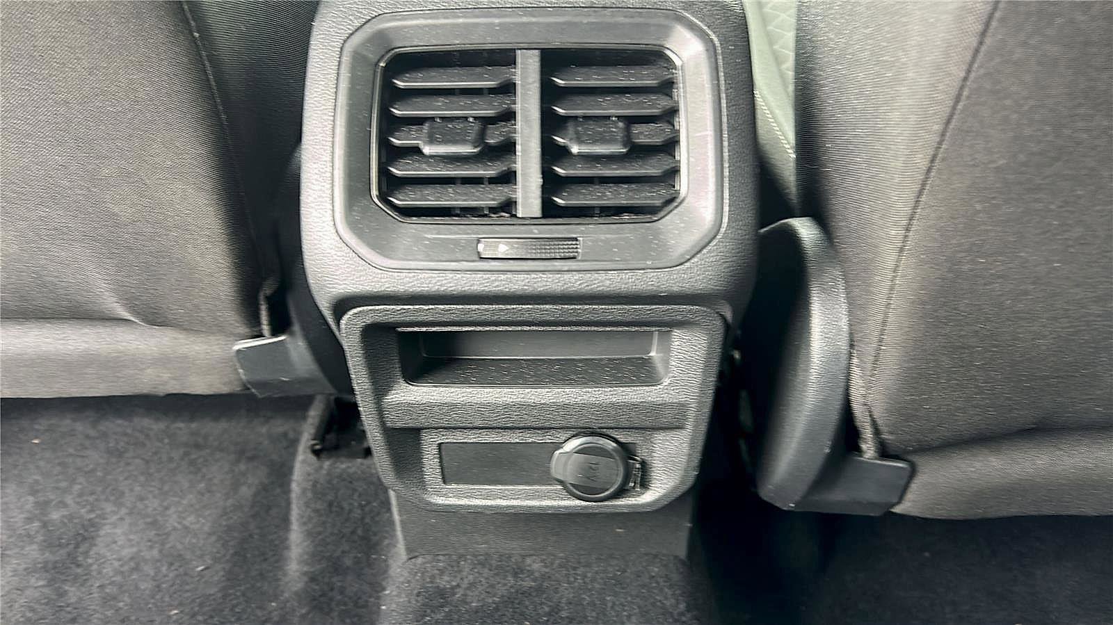 Used 2021 Volkswagen Tiguan S image 25