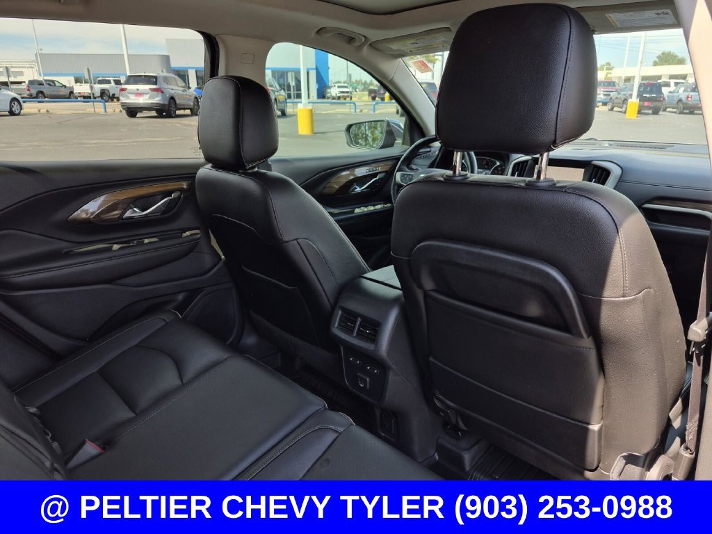 Used 2020 GMC Terrain Denali w/ Denali Premium Package AWD/4WD image 15