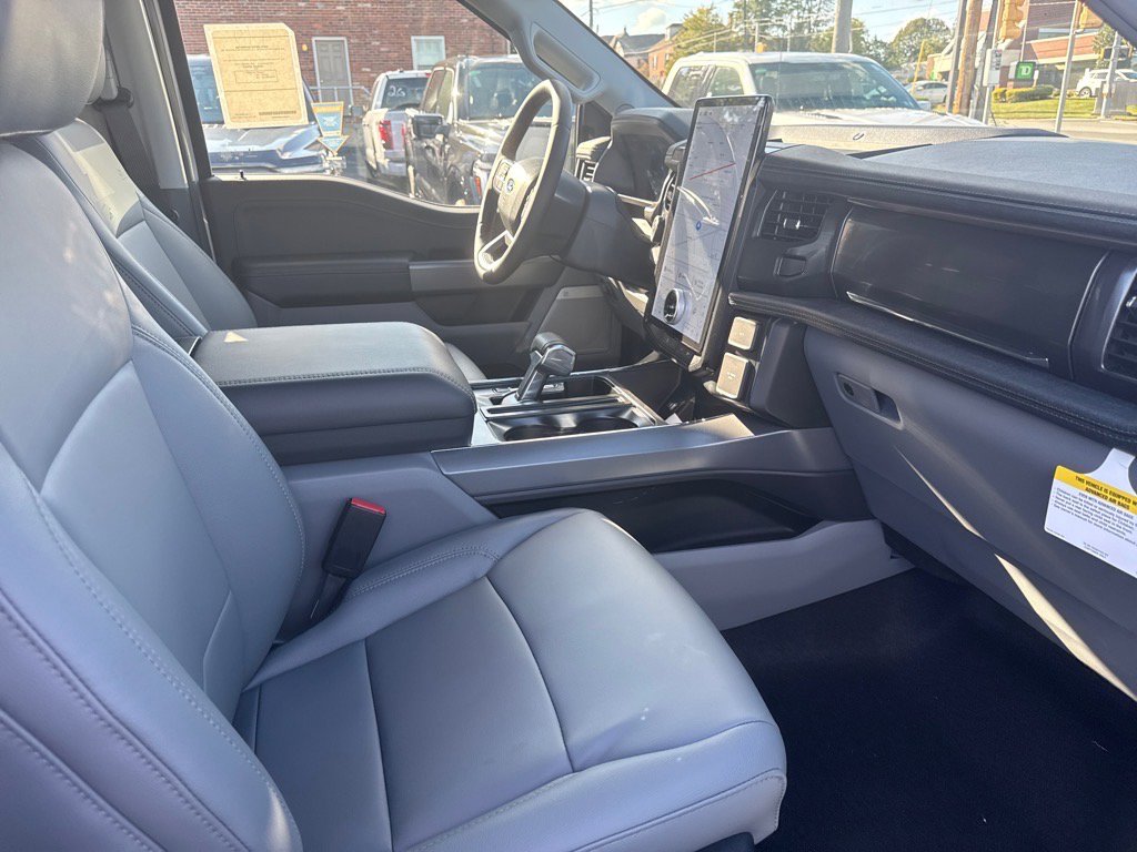 New 2025 Ford F150 Lightning Flash image 33