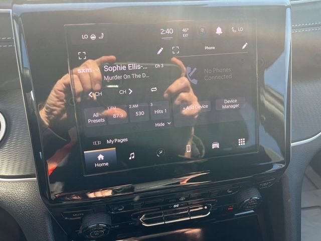 New 2025 Jeep Grand Cherokee 4WD image 15