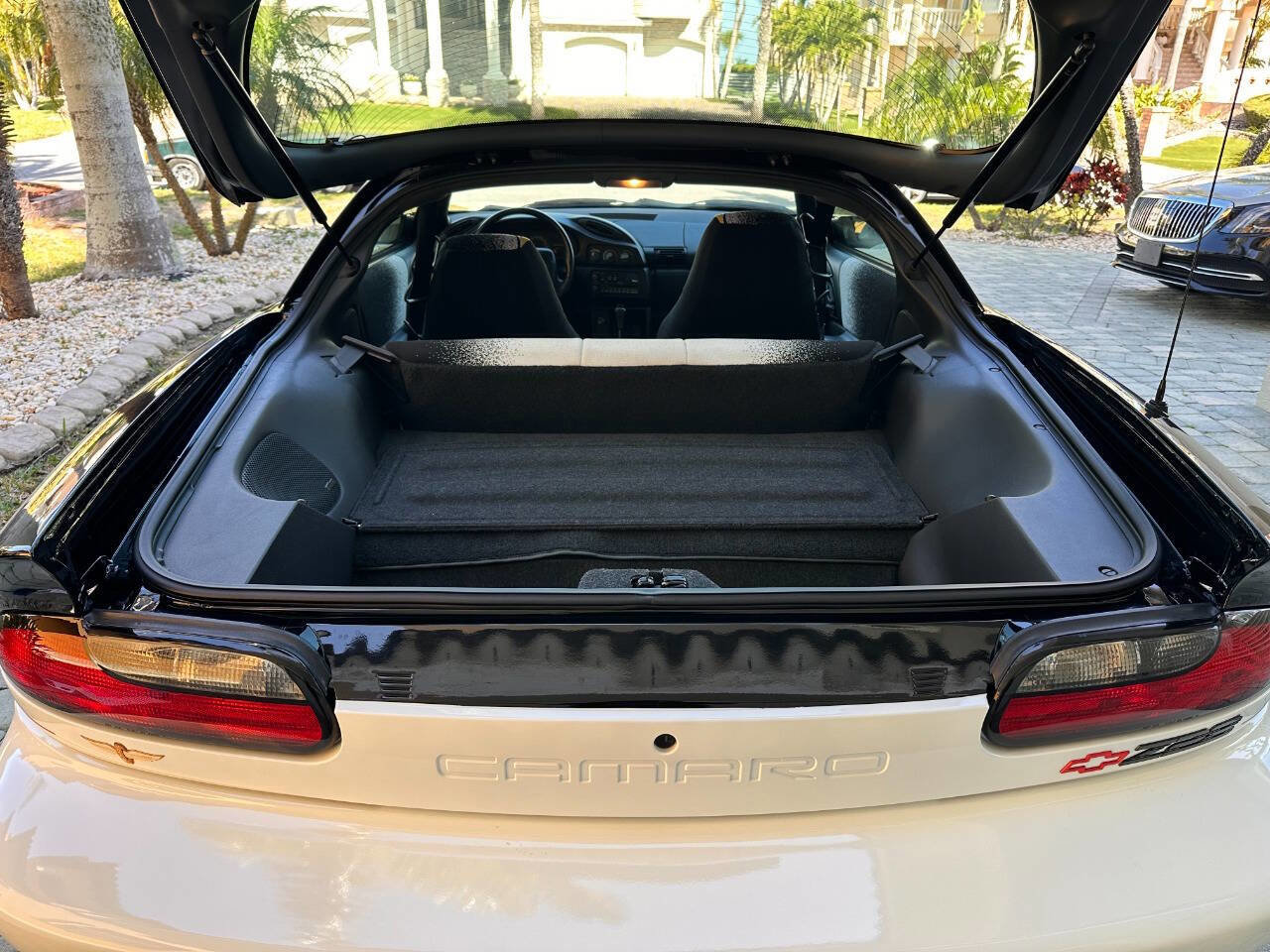 Used 1993 Chevrolet Camaro Z28 RWD image 71