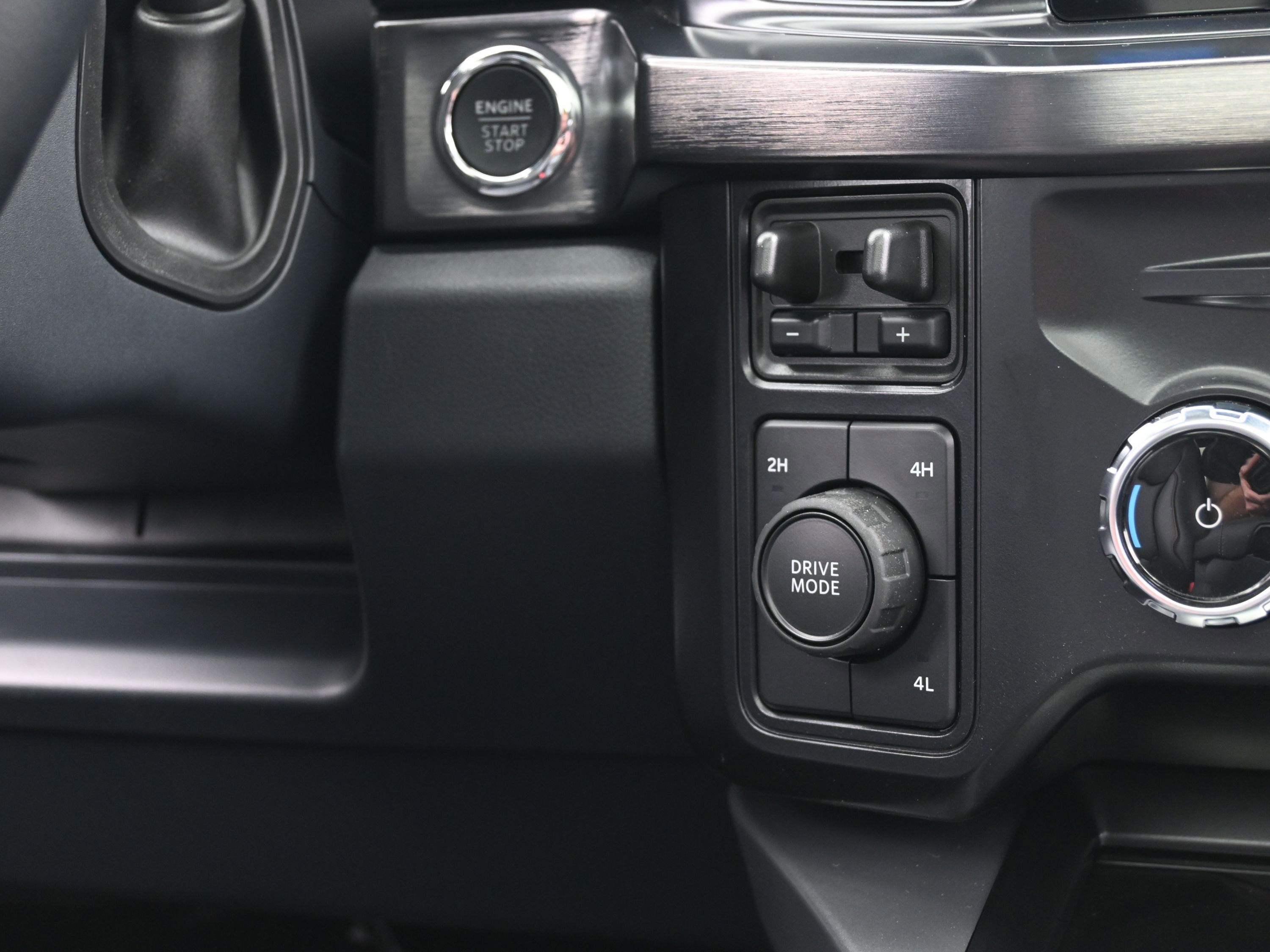 Used 2026 Ford F450 Lariat image 38