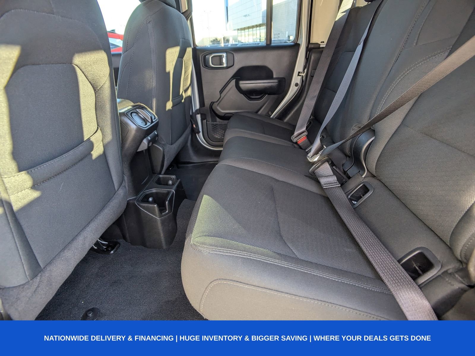 Used 2023 Jeep Gladiator Sport image 15