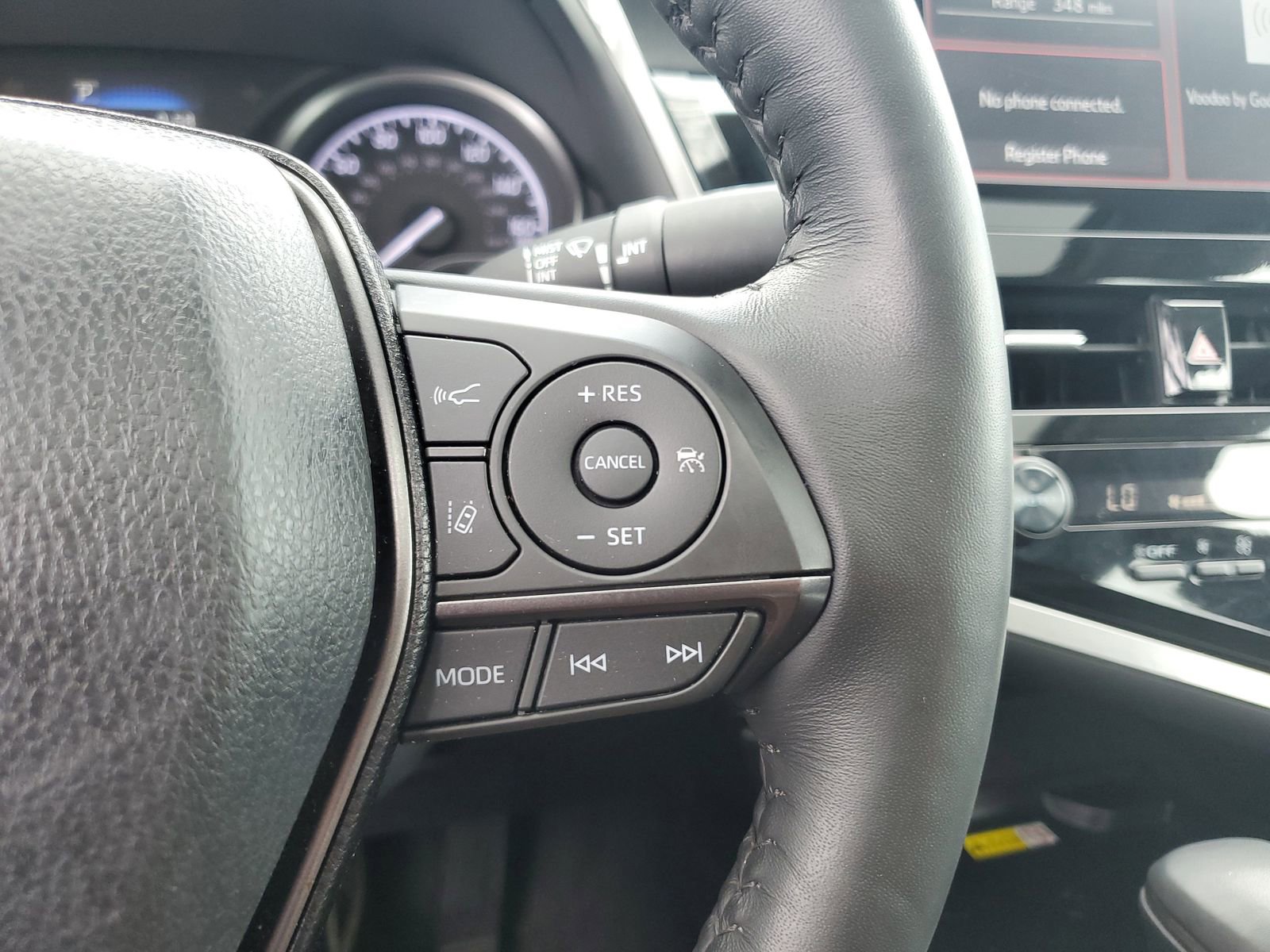 Used 2023 Toyota Camry SE w/ Cold Weather Package image 23