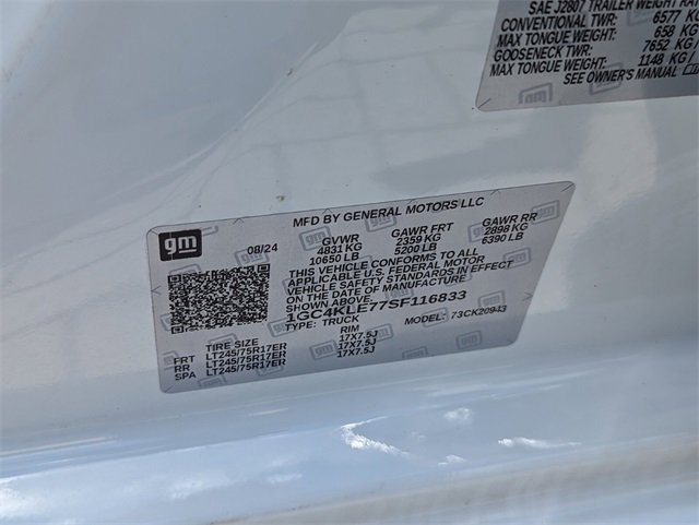 Used 2025 Chevrolet Silverado 2500 W/T image 18