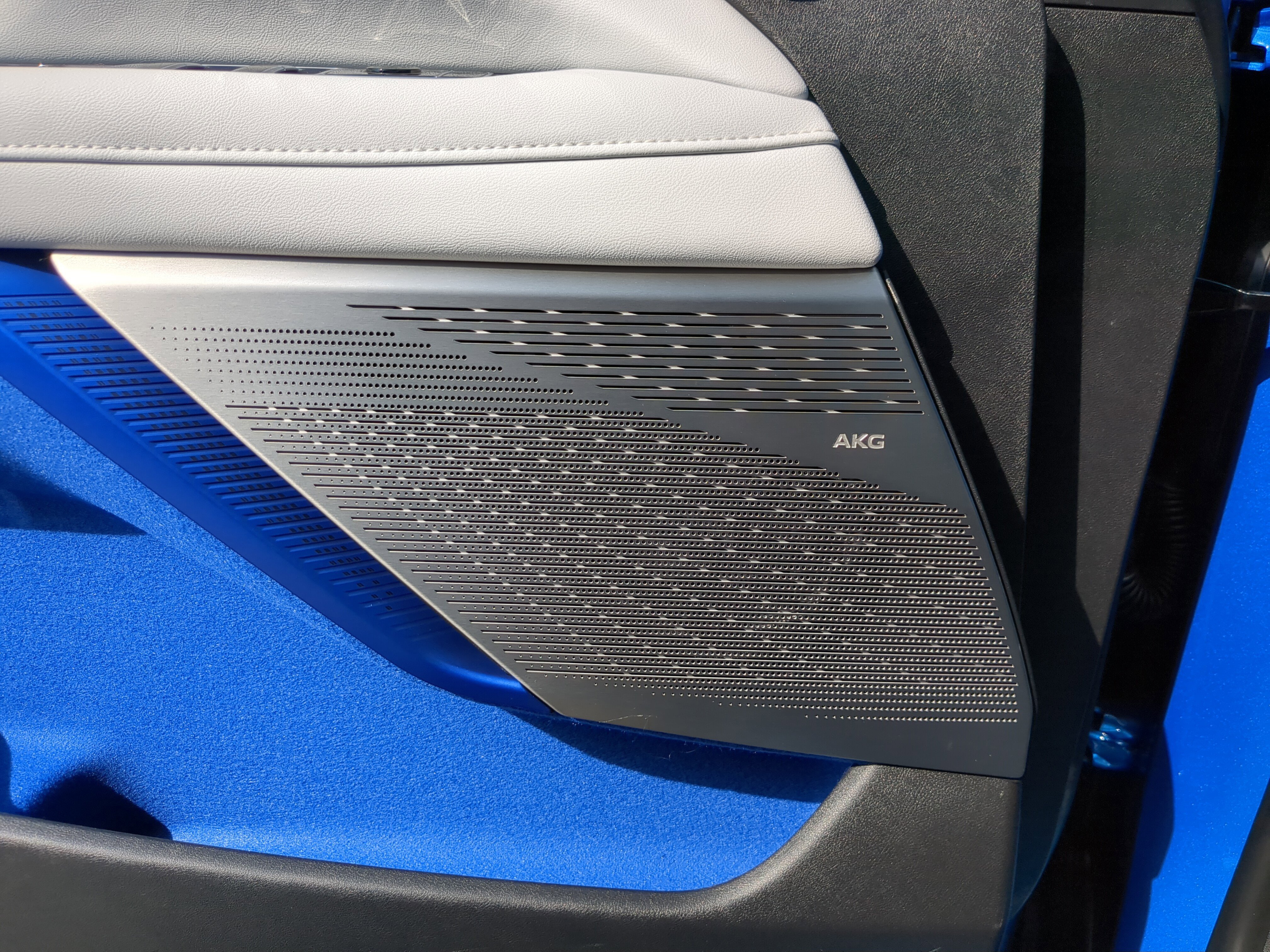 New 2026 Cadillac Optiq Luxury 1 image 18