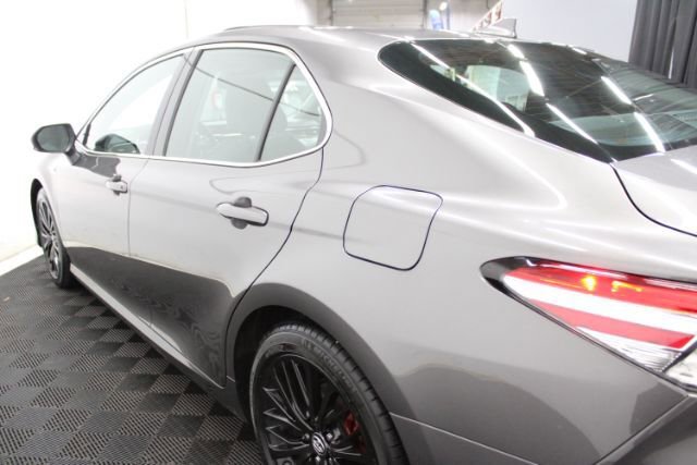 Used 2019 Toyota Camry XLE FWD image 11