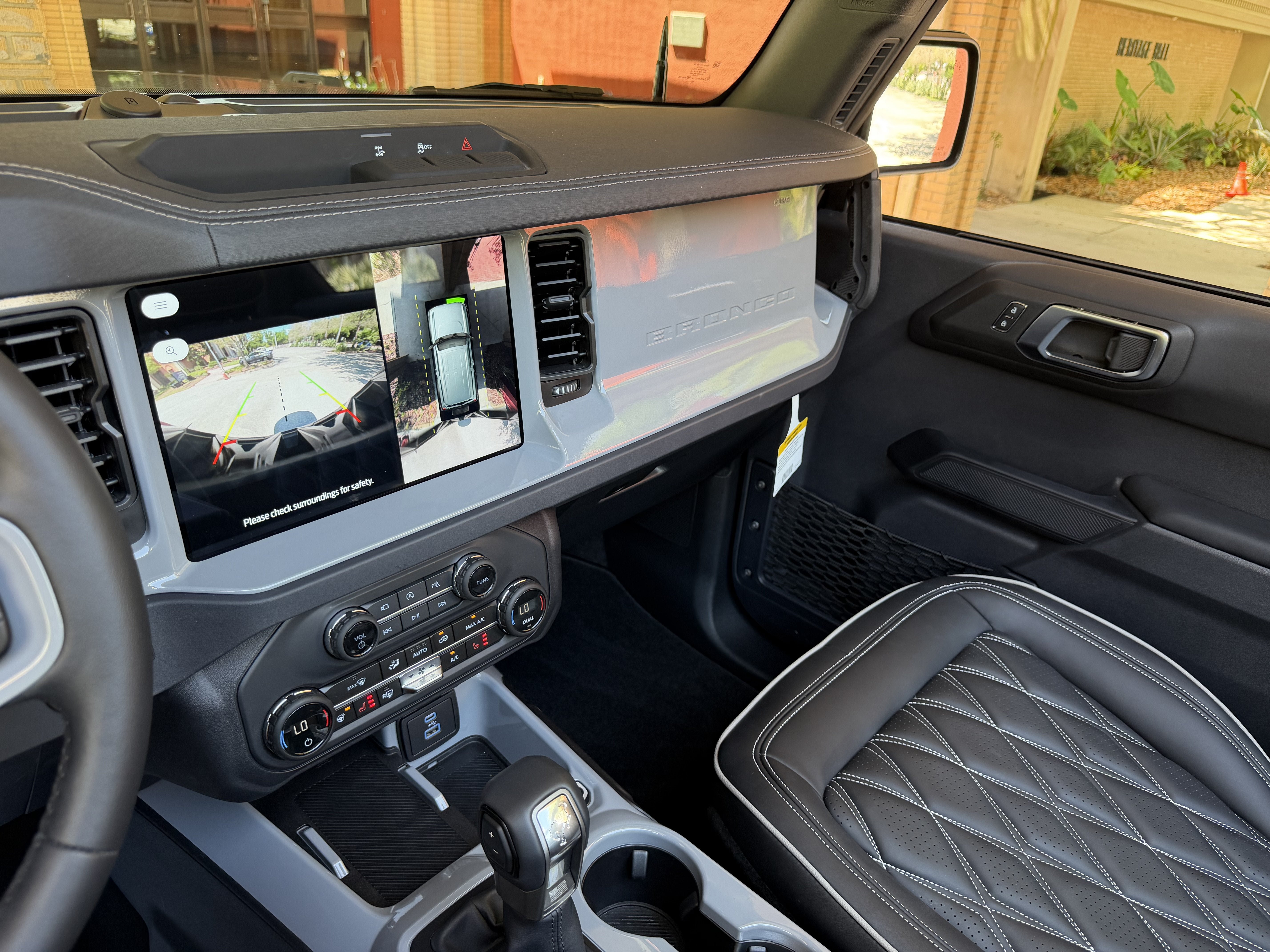 Used 2026 Ford Bronco Outer Banks AWD/4WD image 30