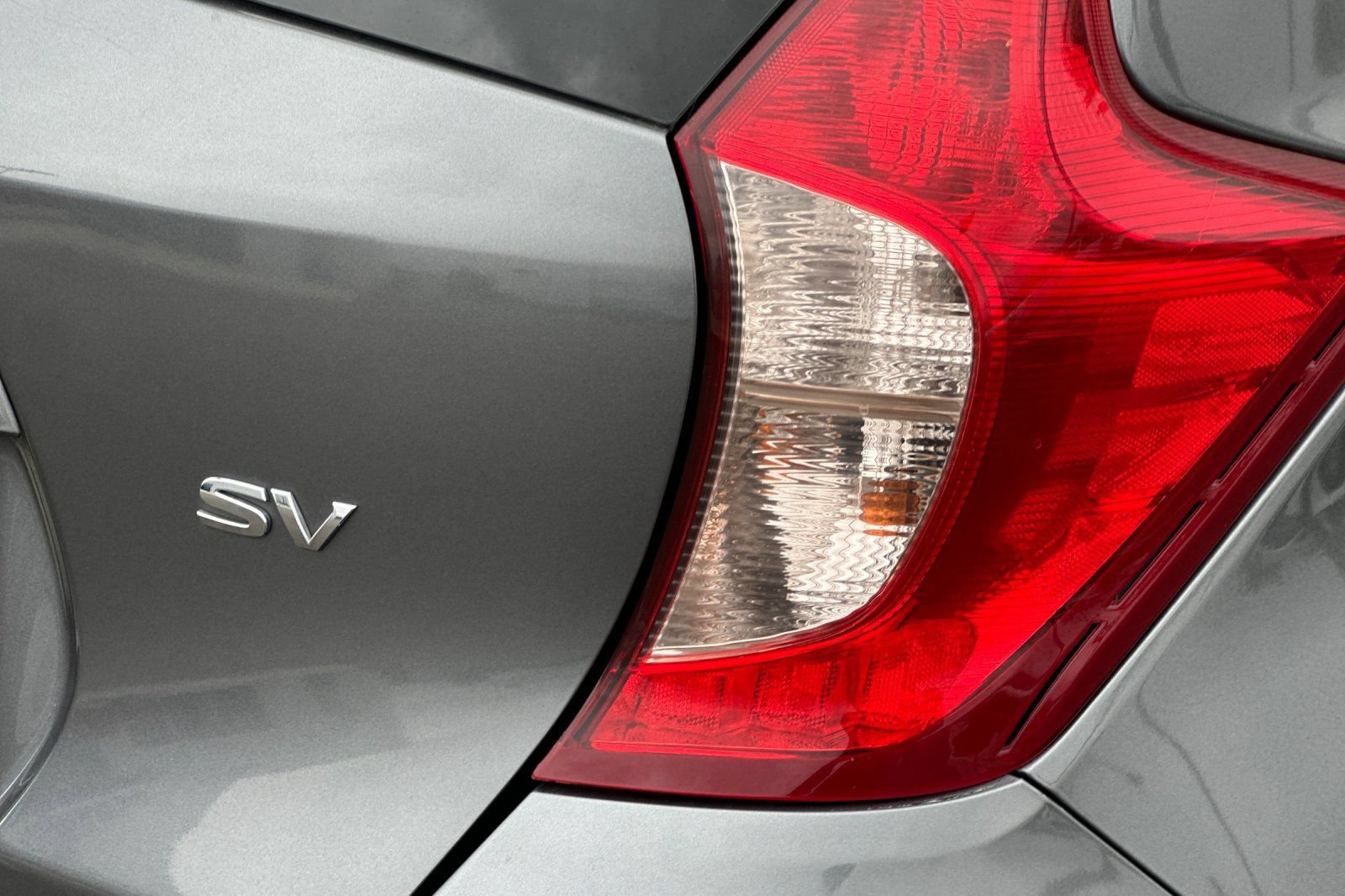 Used 2018 Nissan Versa Note SV FWD image 34