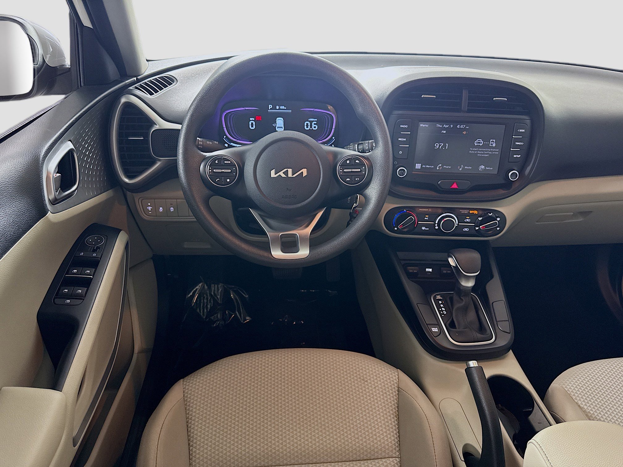 Used 2024 Kia Soul LX image 17