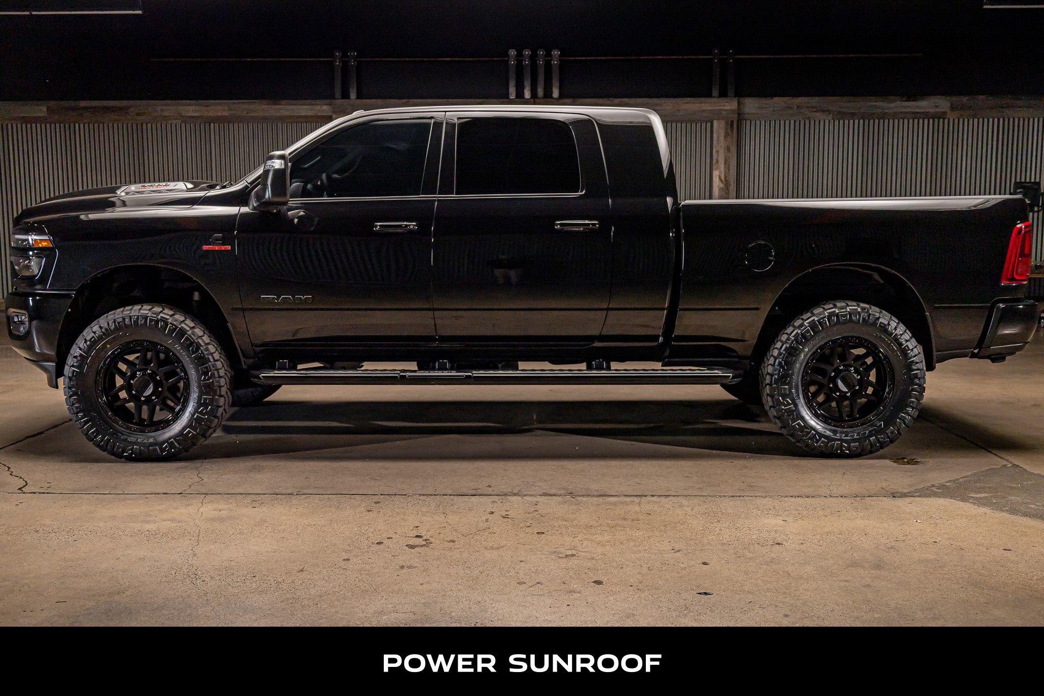 Used 2025 RAM 3500 Laramie AWD/4WD image 6