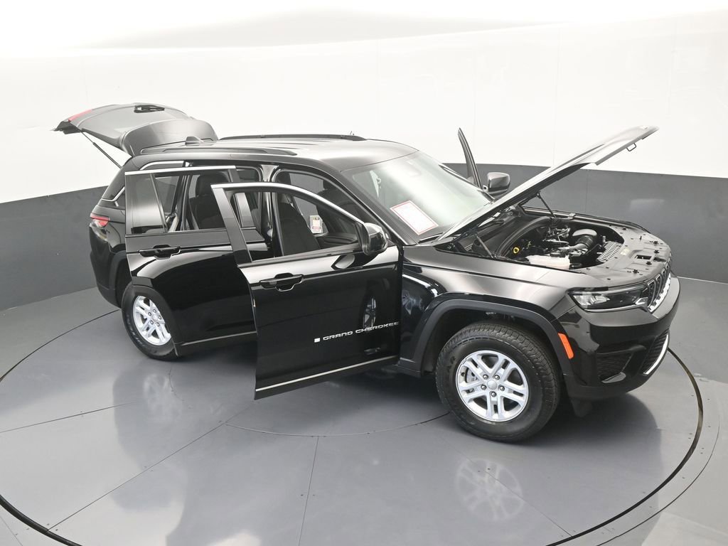 Used 2025 Jeep Grand Cherokee Laredo image 67