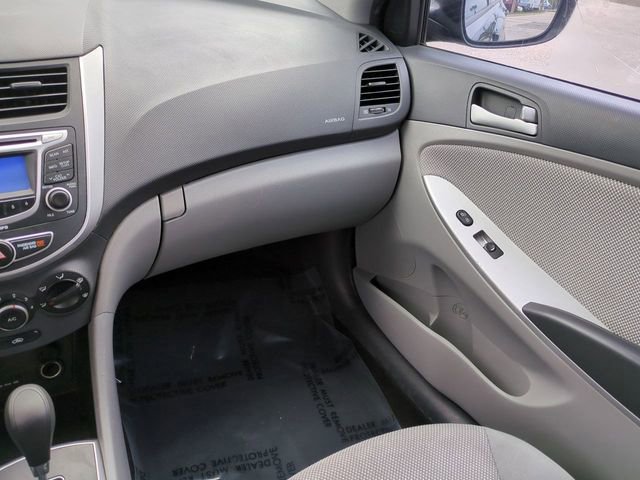 Used 2013 Hyundai Accent GLS image 16