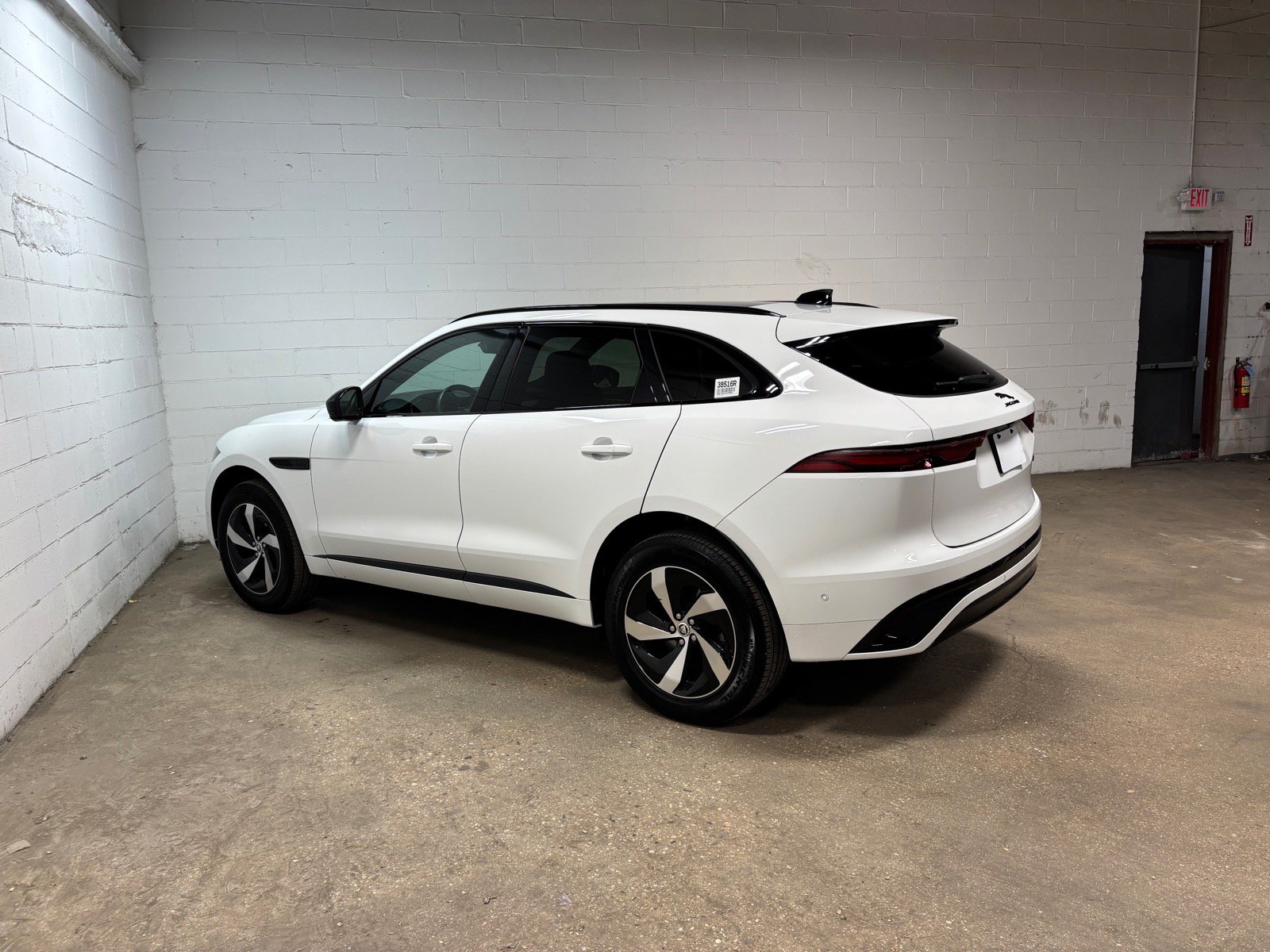 New 2026 Jaguar F-PACE R-Dynamic S AWD/4WD image 10
