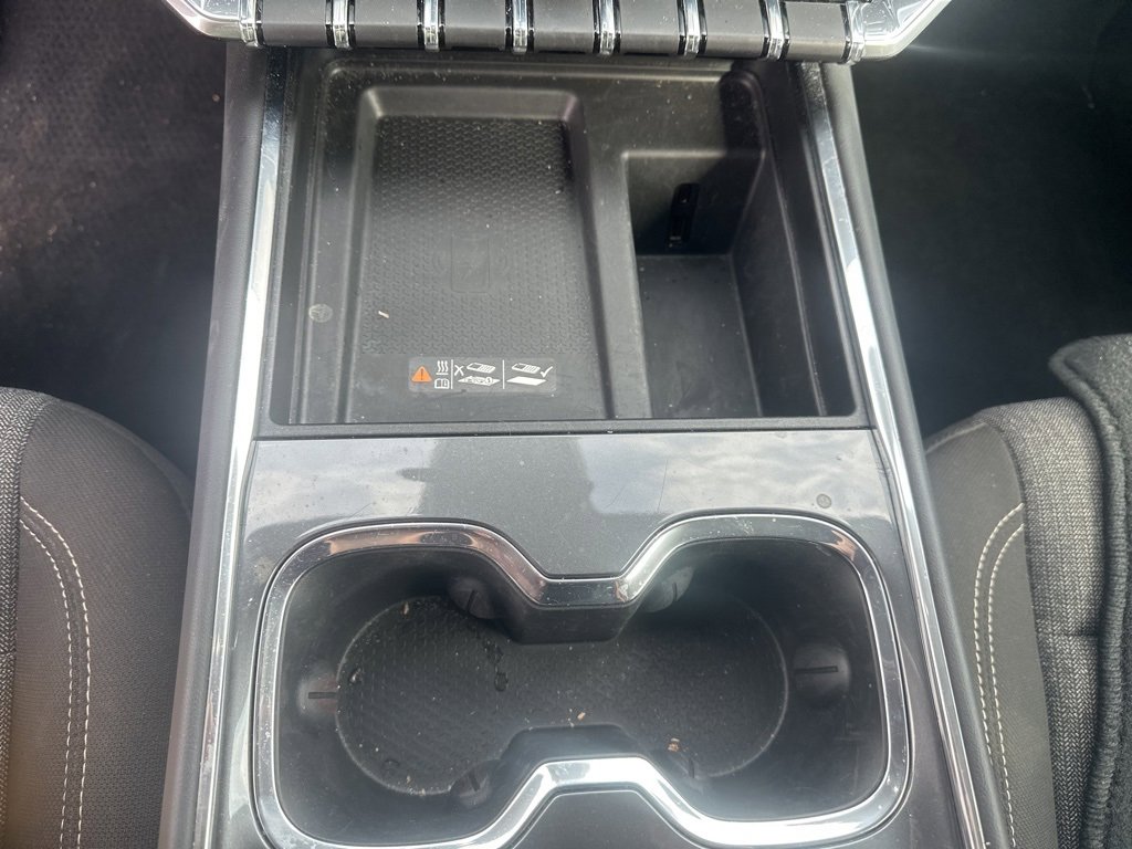 Used 2025 GMC Acadia Elevation image 19