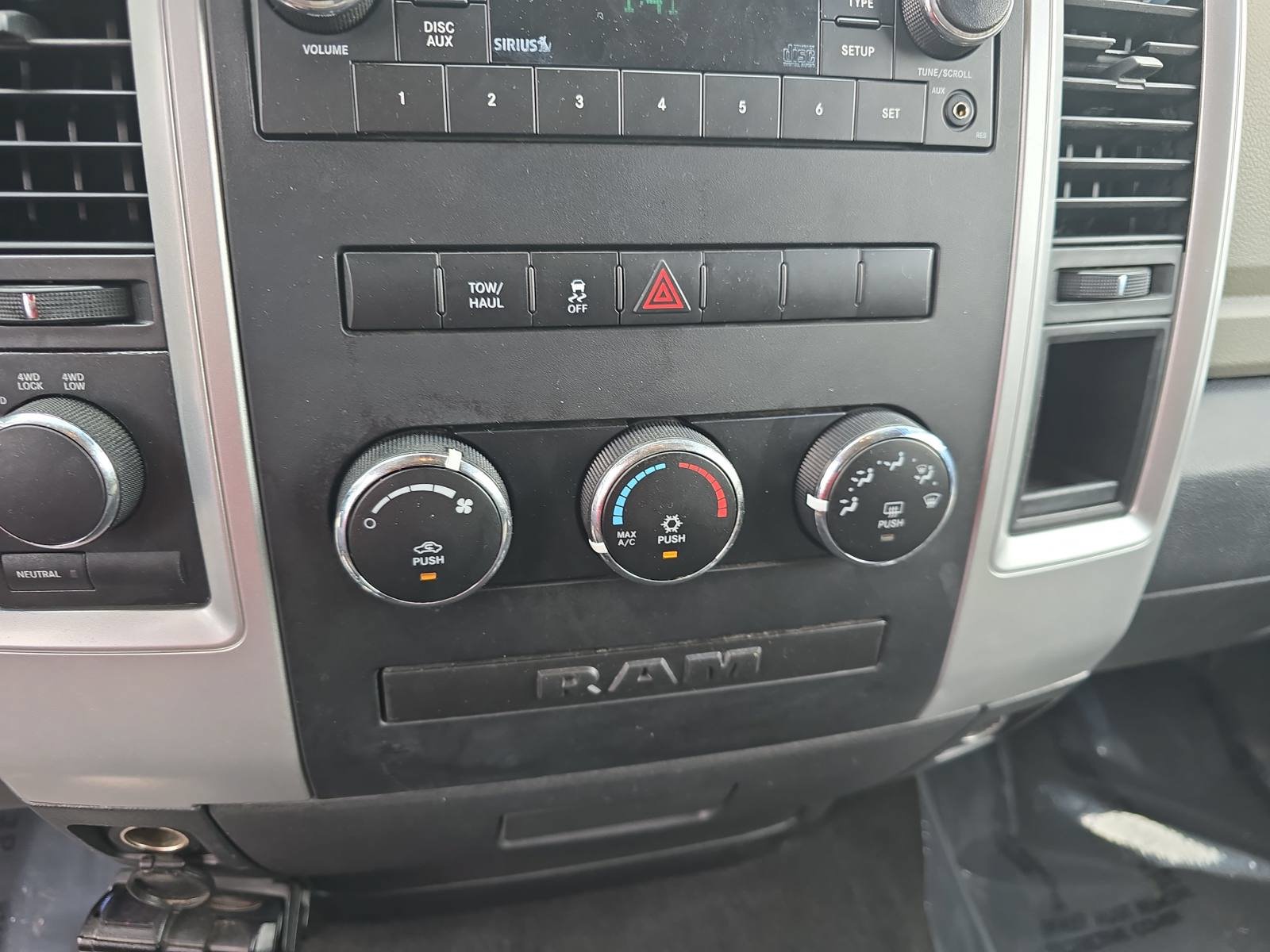Used 2012 RAM 1500 Classic SLT AWD/4WD image 22