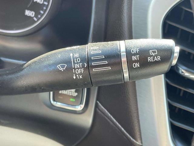 Used 2023 GMC Acadia SLT FWD image 25