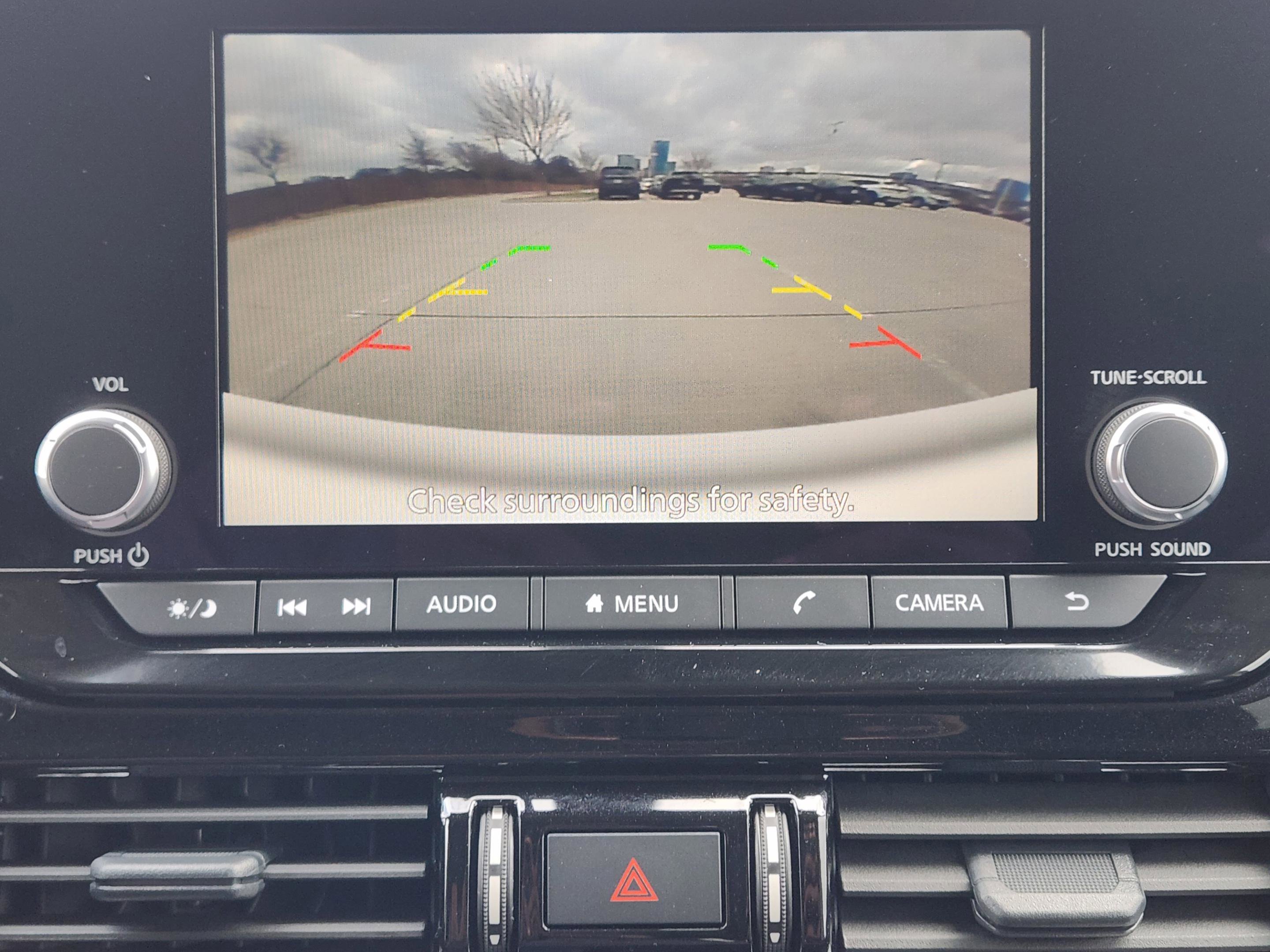 Used 2025 Nissan Pathfinder SV w/ Black Appearance Package image 18