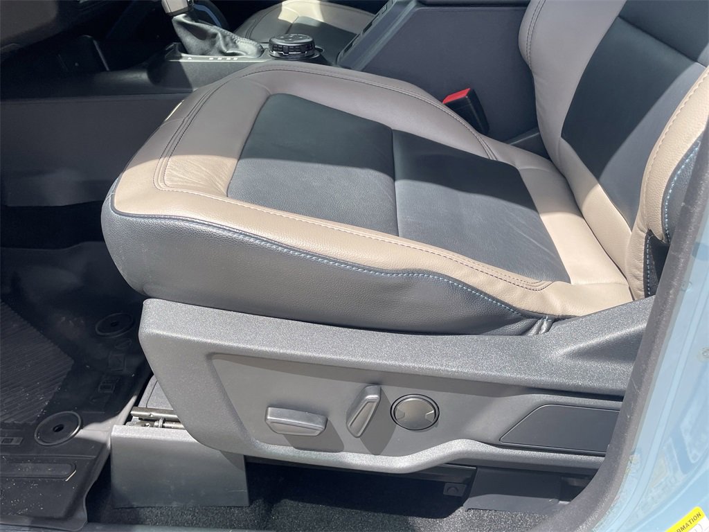 Used 2023 Ford Bronco Wildtrak image 13