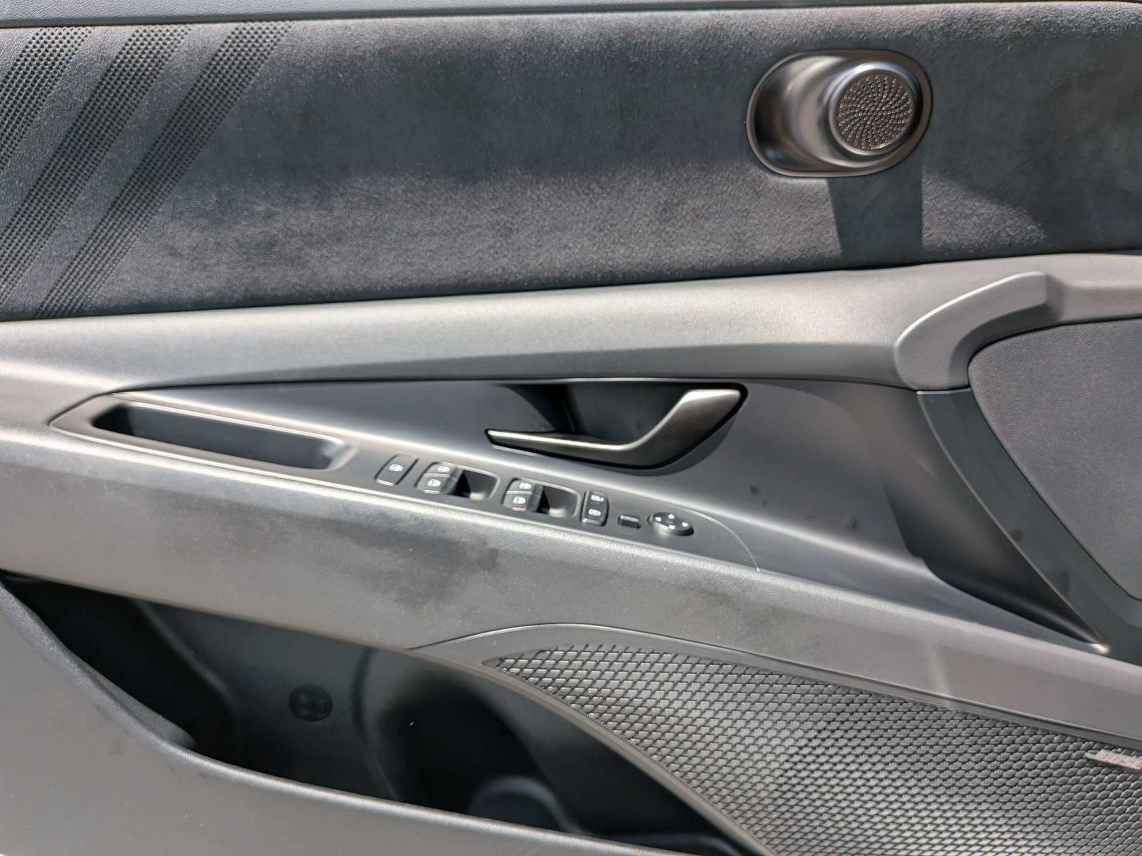 Used 2025 Hyundai Elantra N FWD image 29
