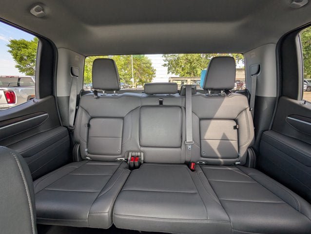 Used 2026 GMC Sierra 1500 SLT AWD/4WD image 23