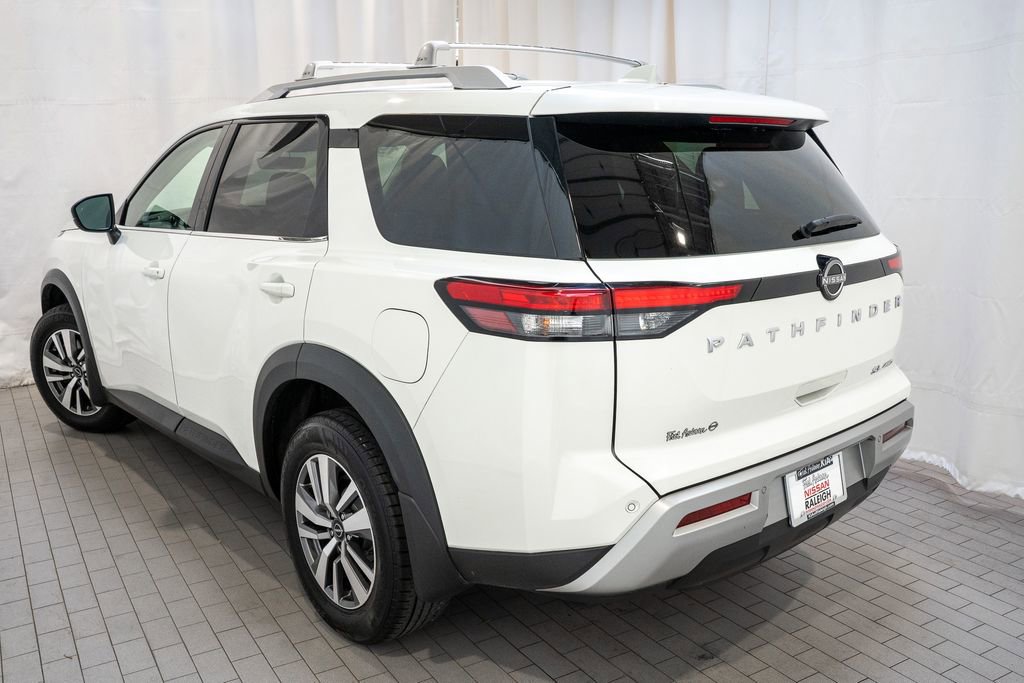 Certified 2023 Nissan Pathfinder SL image 4